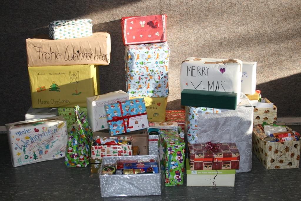 Weihnachtspaketaktion der Religionskurse für die Würselener Tafel