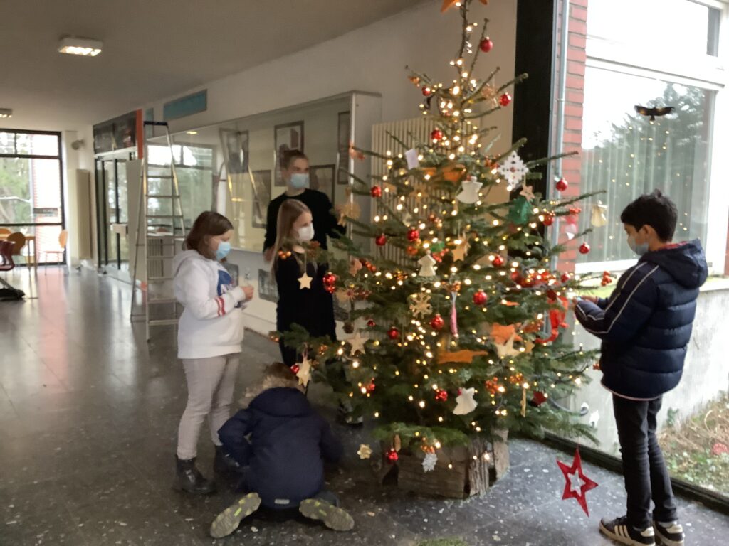 Weihnachtsaktion 2021 - Spendenpakete für die Würselener Tafel
